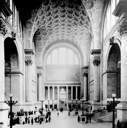 Pennsylvania Station, New York City, Hauptwartehalle - Blick nach Norden, um 1910